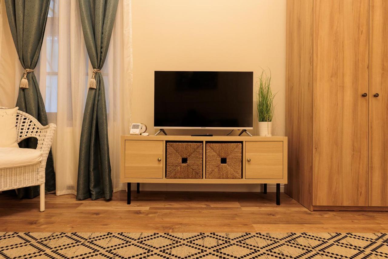 Cozy Apartment In The Historical City Center Timisoara Exterior foto